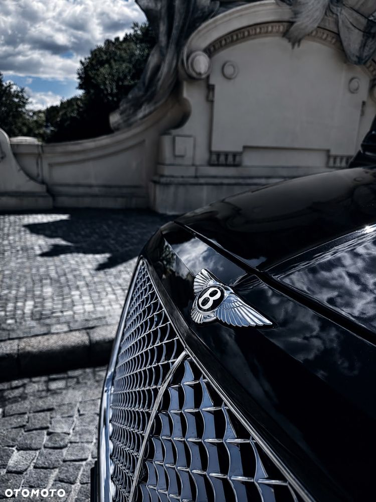 Bentley Bentayga - 3