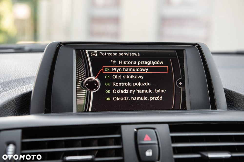 BMW Seria 1 118i - 23