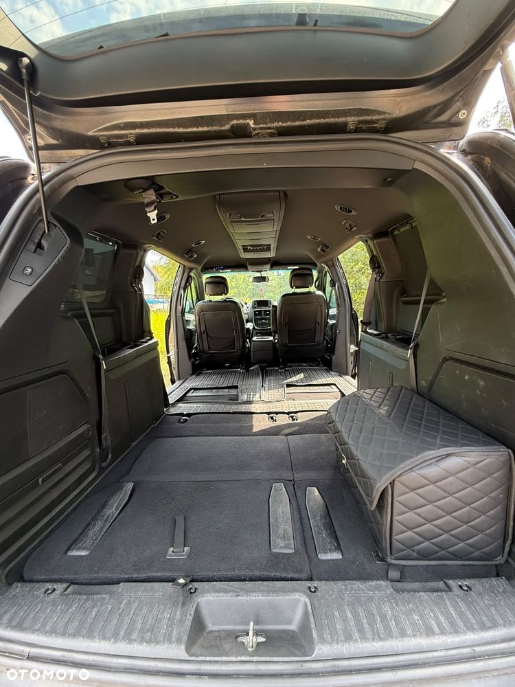 Dodge Grand Caravan 3.6 R/T - 28