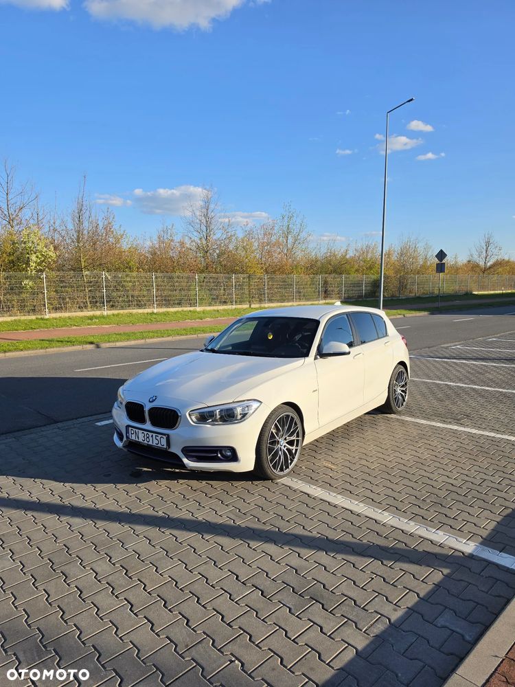 BMW Seria 1 120d Sport Line - 2