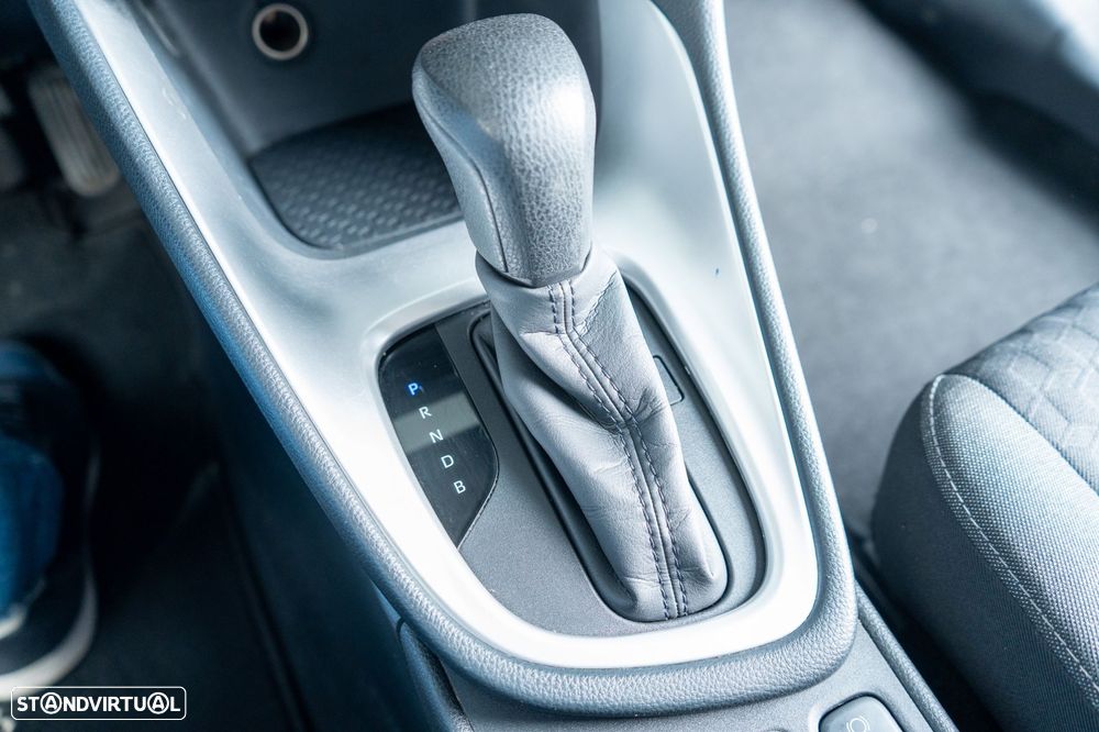 Toyota Yaris 1.5 HDF Comfort Plus - 6