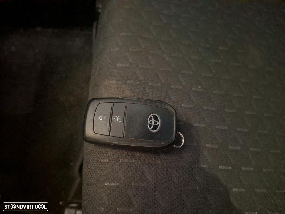 Toyota Yaris Cross 1.5 HDF Exclusive - 12