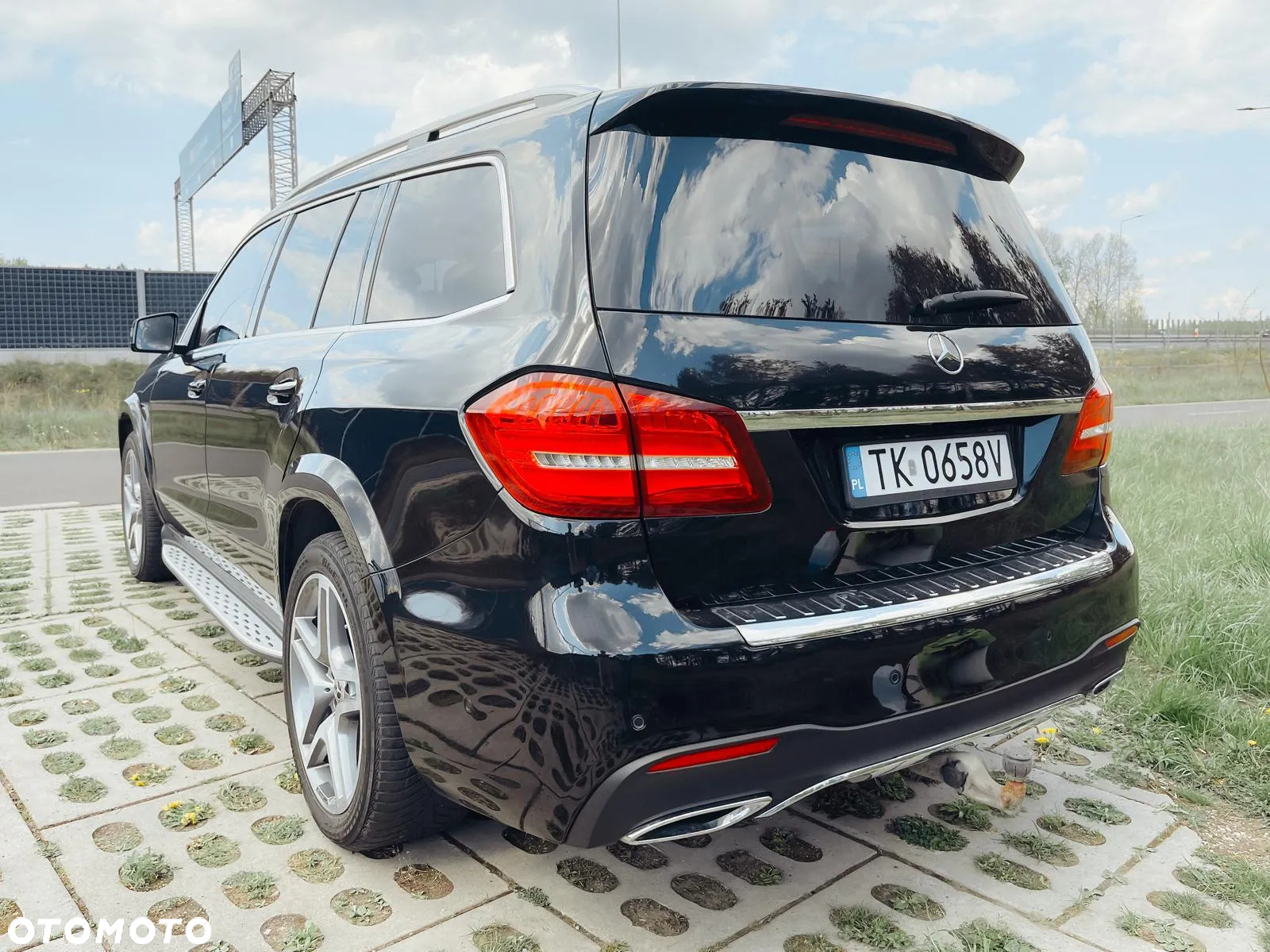 Mercedes-Benz GLS 350 d 4-Matic - 4