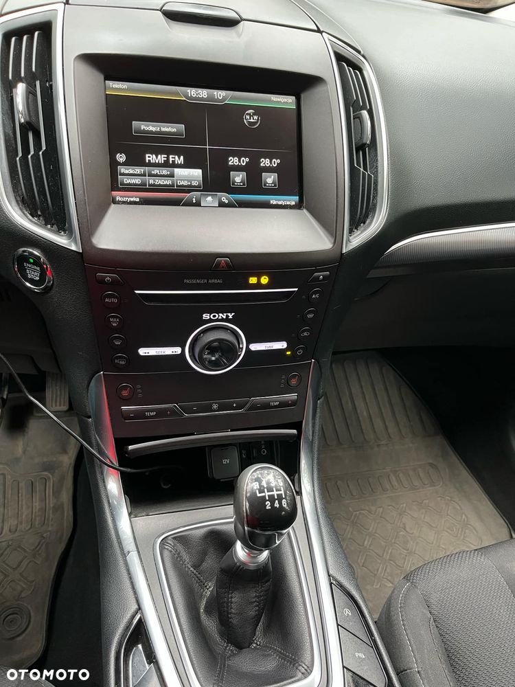 Ford S-Max - 9