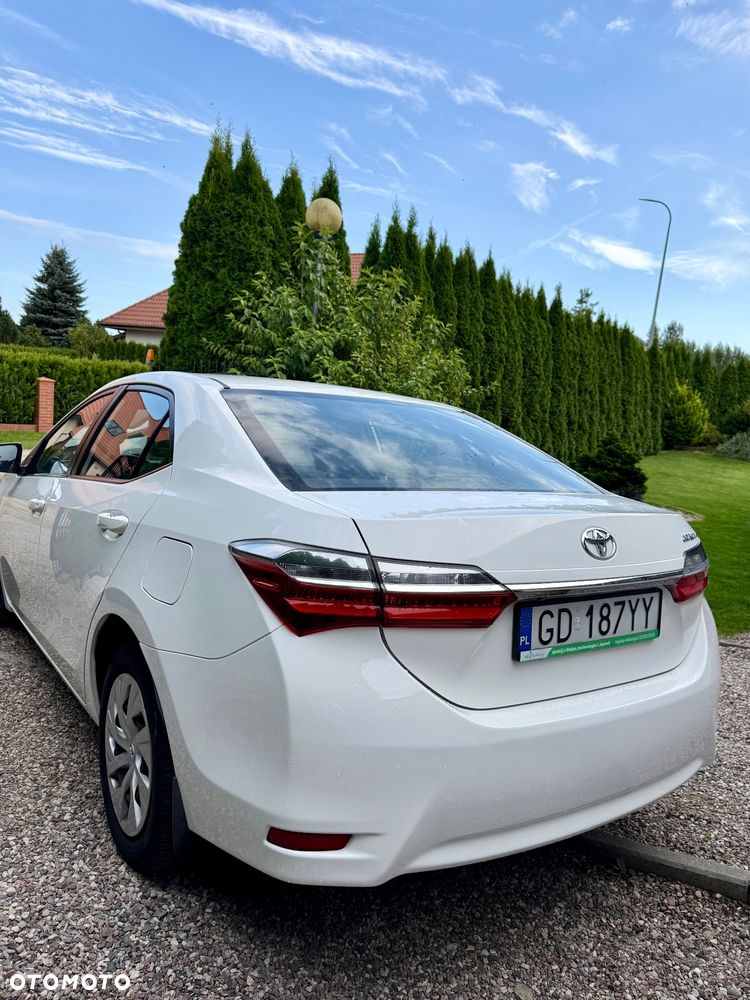 Toyota Corolla 1.4 D-4D Comfort - 11