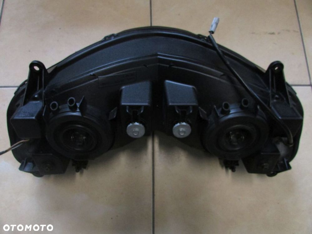 Suzuki SV 650 03-09 lampa reflektor przód EU - 3