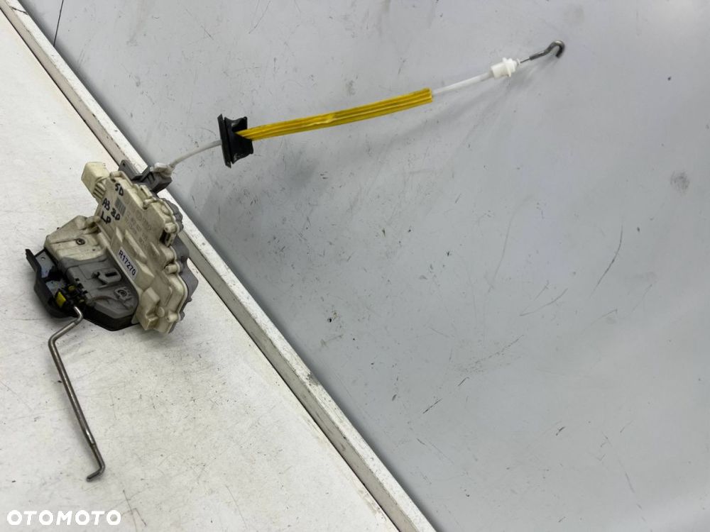Zamek drzwi Audi A3 8p Sportback 03-13r. LEWY przedni zamek drzwi linka 7 pin Europa 4f2837015 - 2