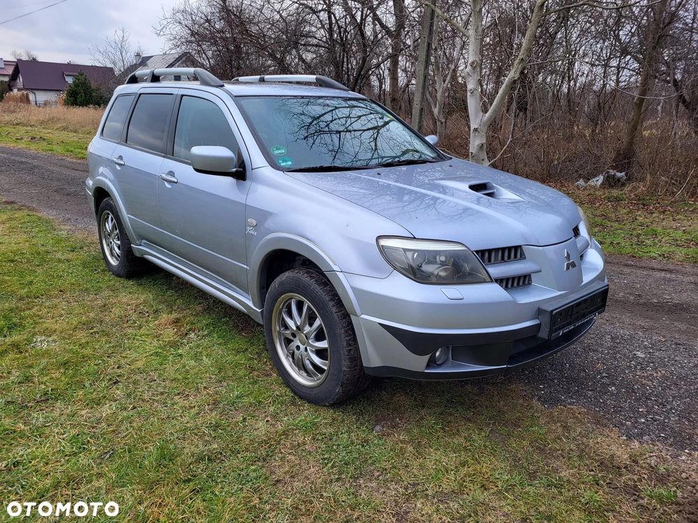 Mitsubishi Outlander 2.0 Turbo - 1