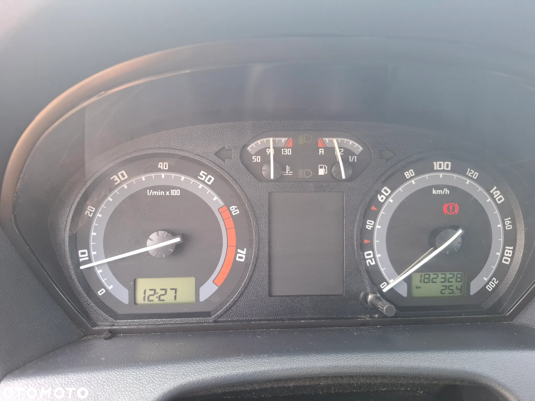 Skoda Fabia 1.4 16V Ambiente - 12