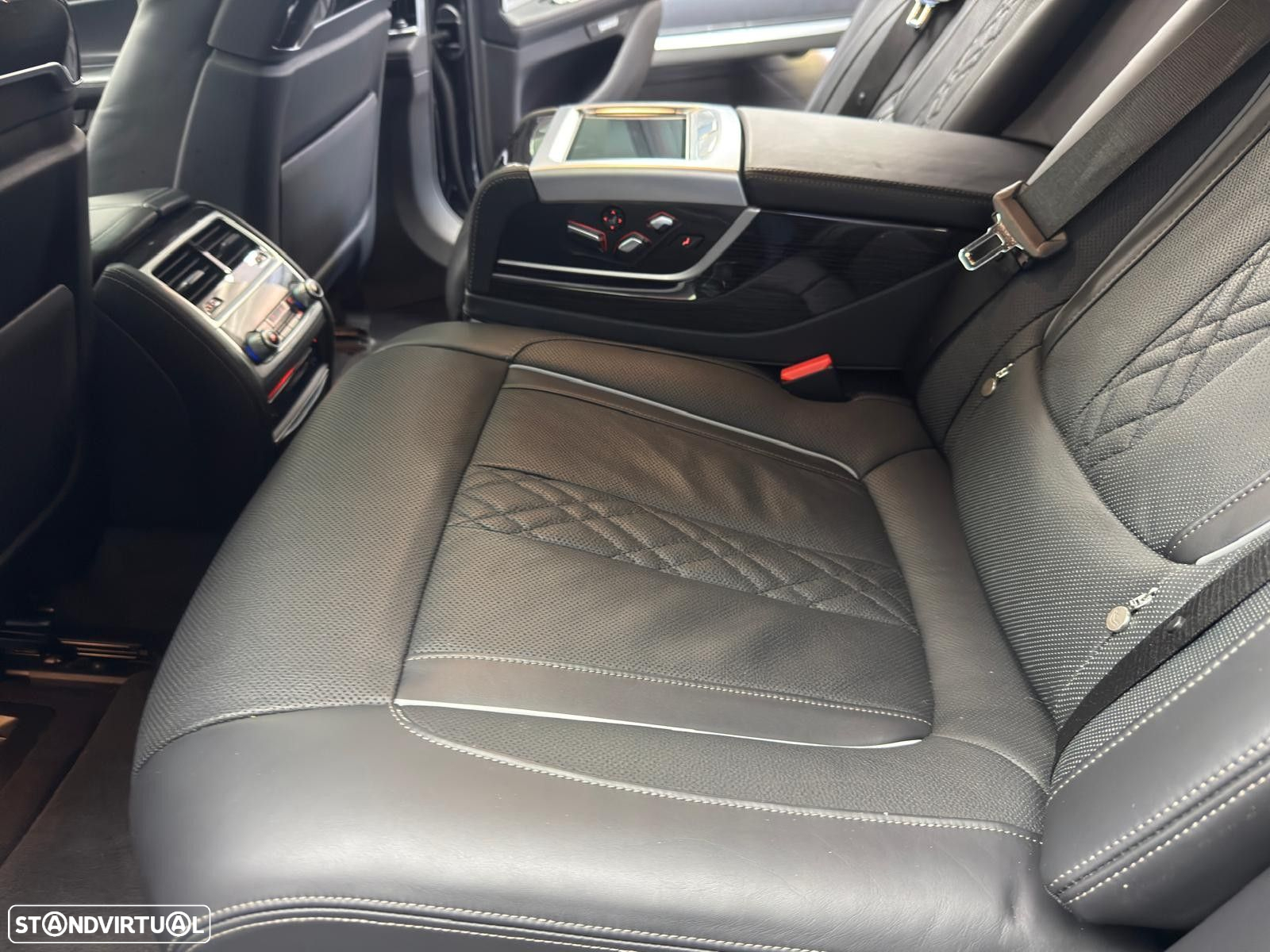 BMW 740 d xDrive Pack M - 58