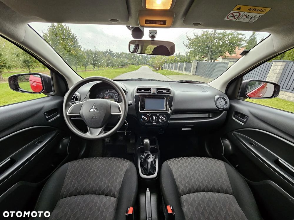 Mitsubishi Space Star - 12