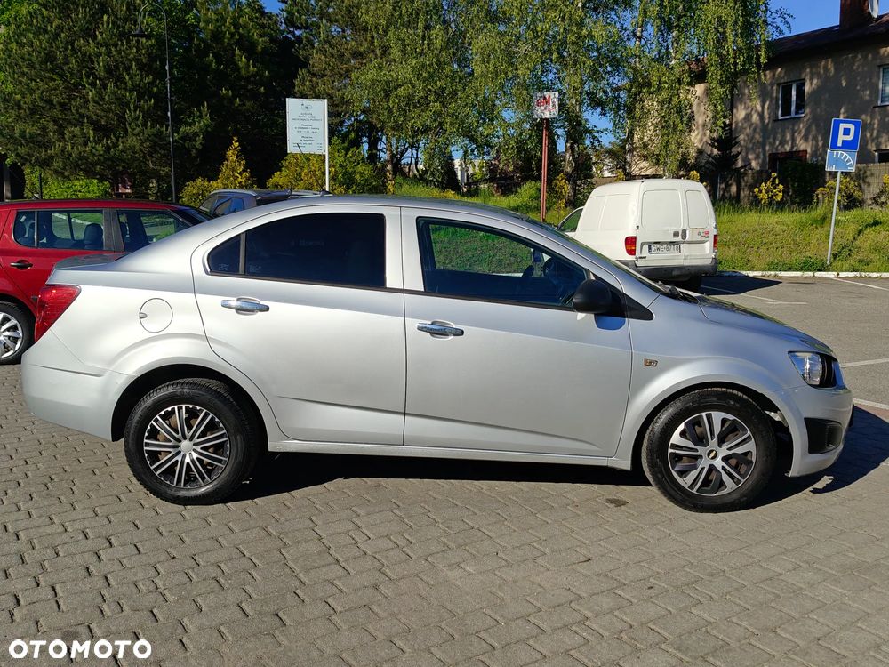 Chevrolet Aveo 1.2 LT+ - 11