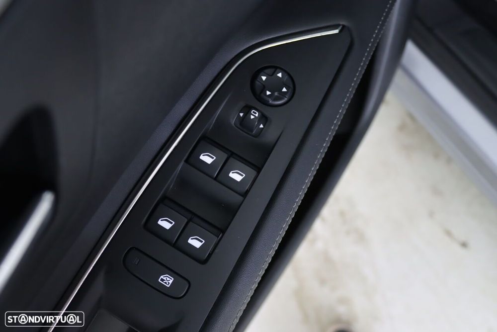 Peugeot 3008 1.5 BlueHDi Allure Pack EAT8 - 16