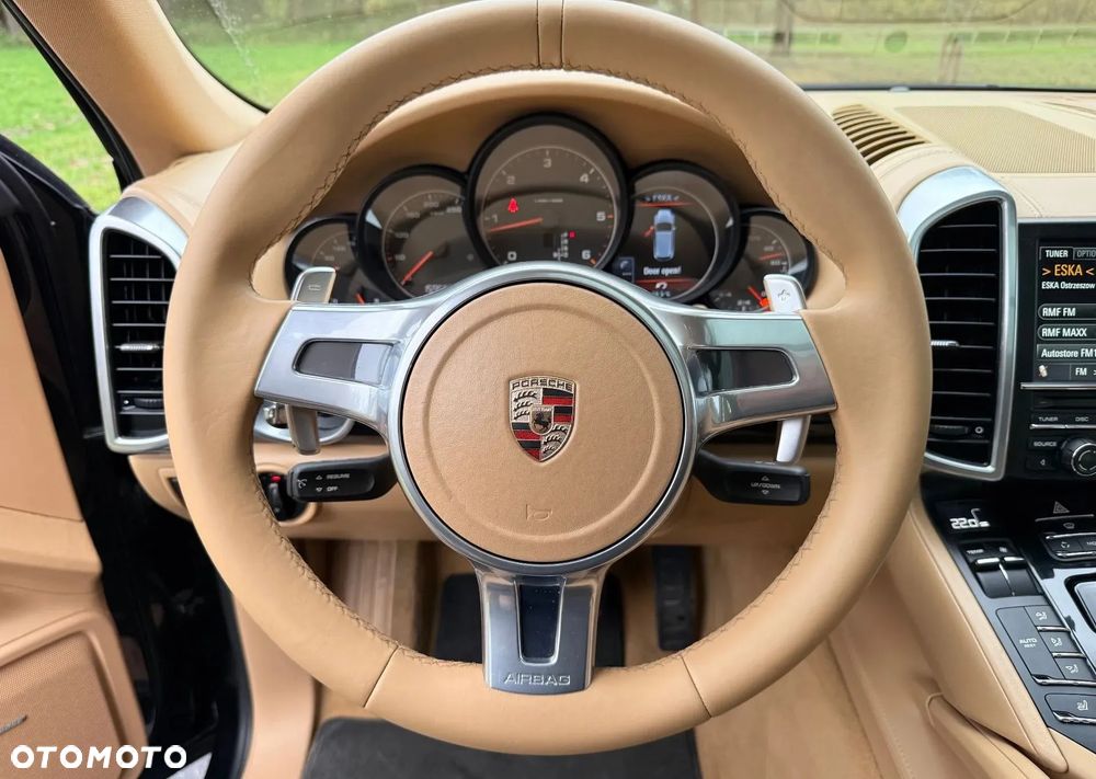 Porsche Cayenne Tiptronic S - 27