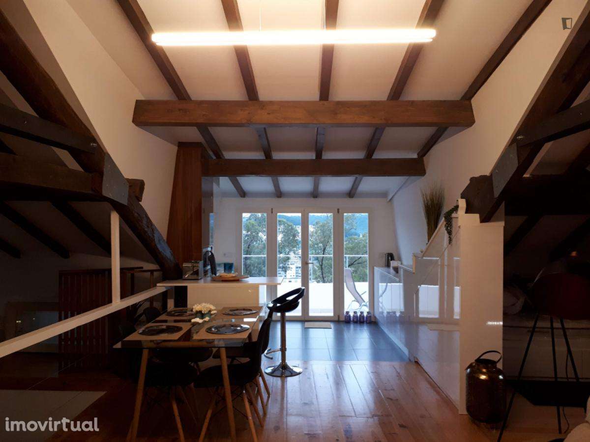 Apartamento com 1 quartos - localizado em Alta Universitária Coimbra - Grande imagem: 2/19