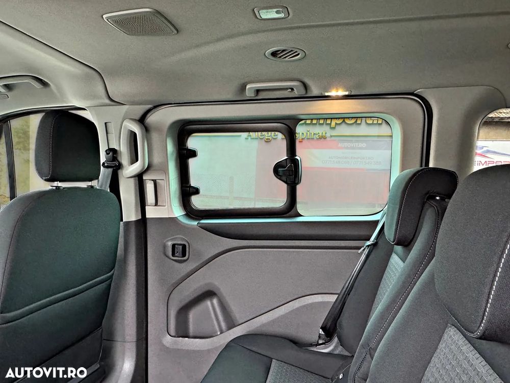 Ford Tourneo Custom 320 L2H1 VA Titanium - 25