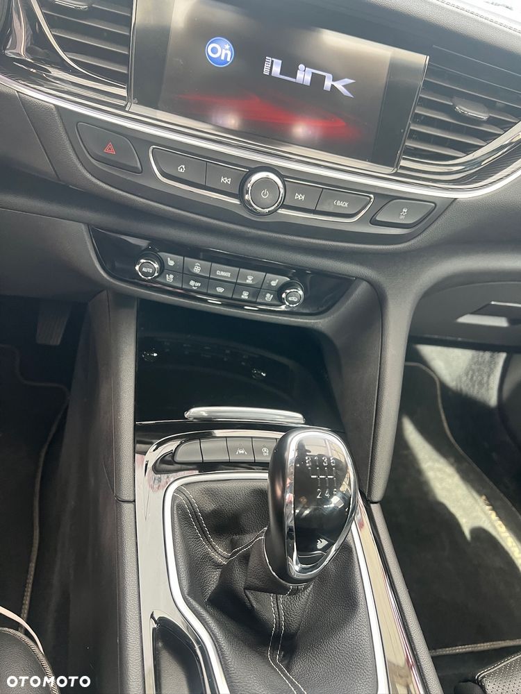 Opel Insignia 2.0 CDTI 4x4 ecoFLEX Start/Stop Business Innovation - 17
