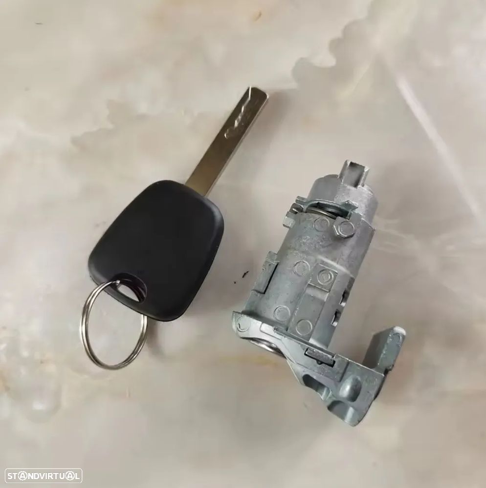 Canhão fechadura frente esquerdo Renault Clio 3 - Renault master - Renault Traffic - Opel movano B - Nissan NV 400 (novo) - 2