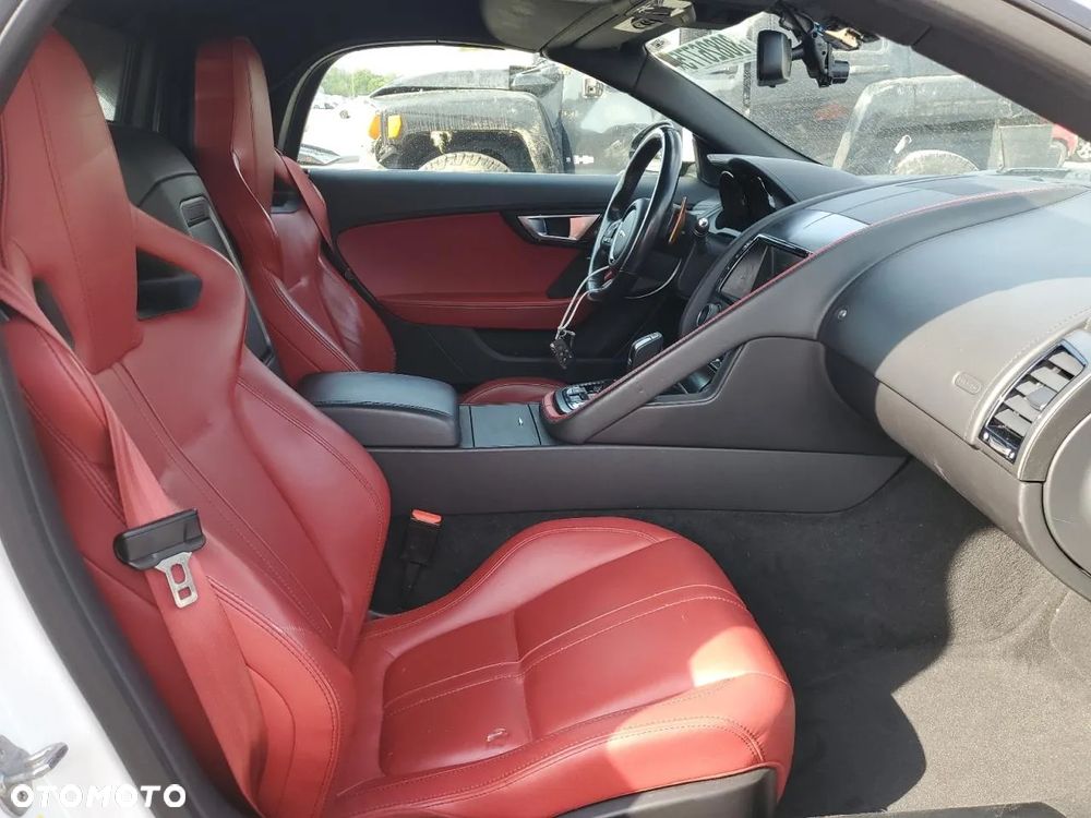 Jaguar F-Type EU6 - 9