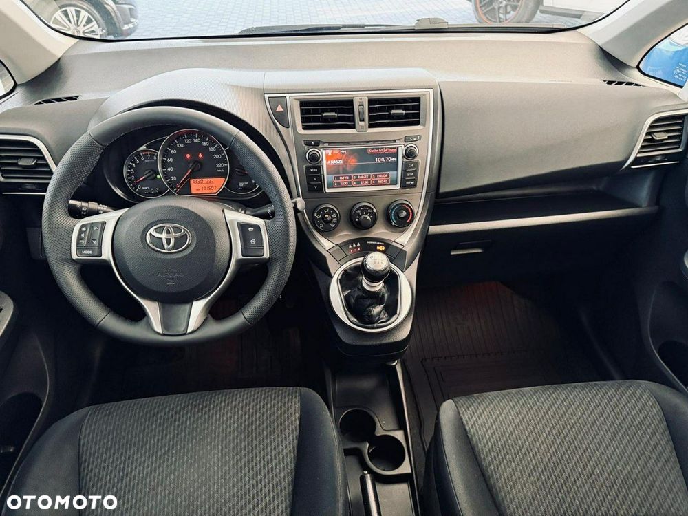 Toyota Verso S - 28
