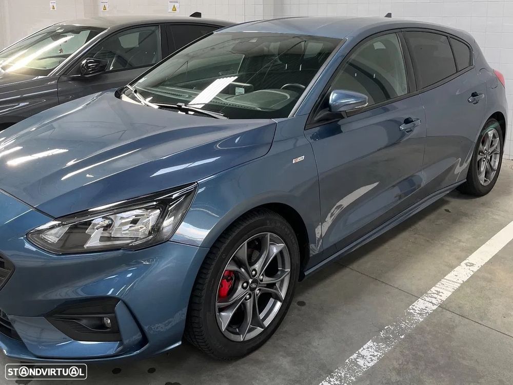 Ford Focus 1.0 EcoBoost MHEV ST-Line X - 3
