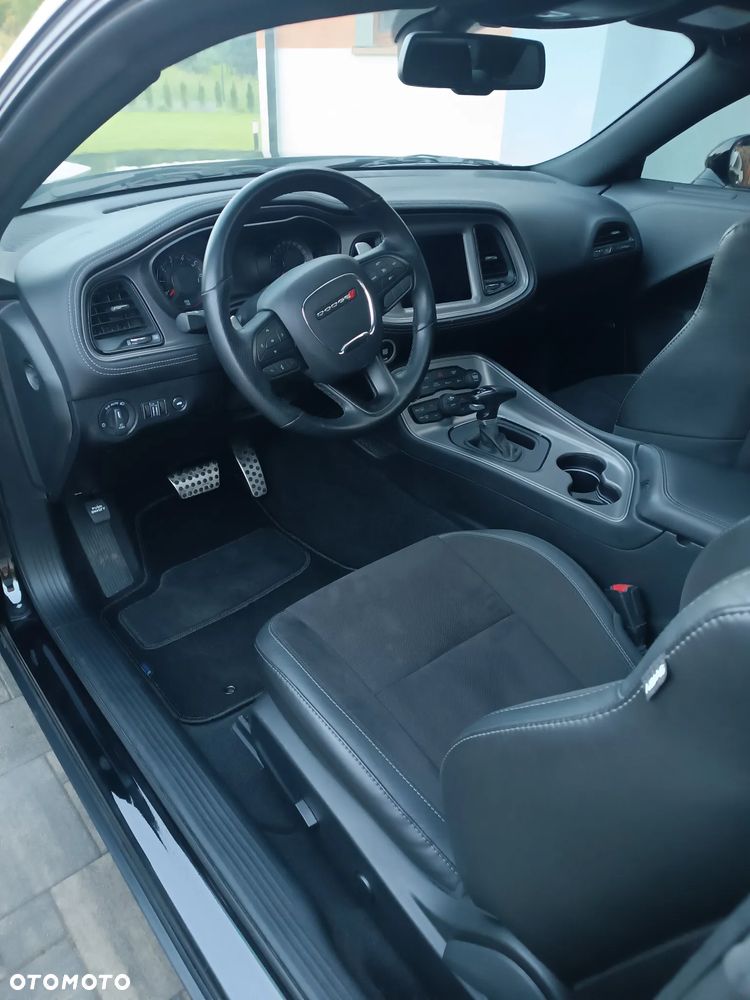 Dodge Challenger 3.6 GT Plus AWD - 29