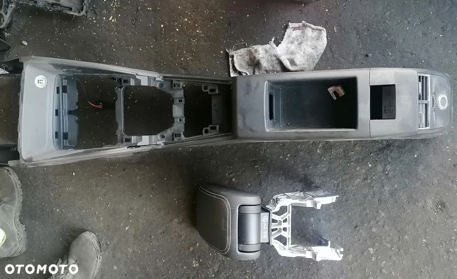AUDI A3 8V 18r TUNEL ŚRODKOWY PODŁOKIETNIK - 4