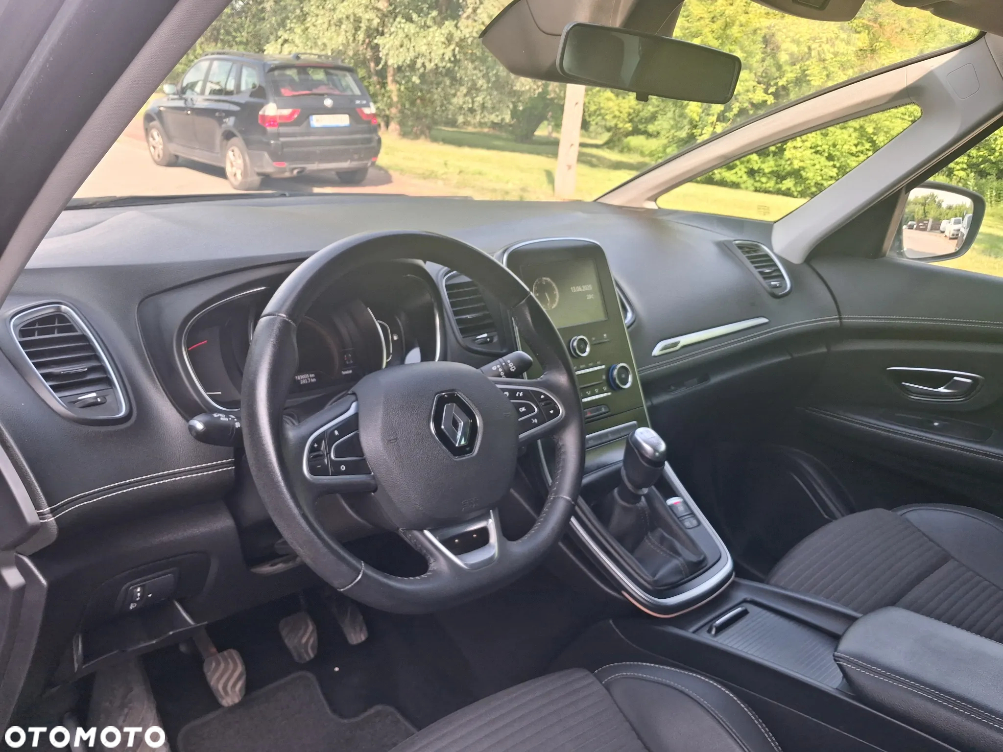 Renault Scenic BLUE dCi 120 BUSINESS EDITION - 6