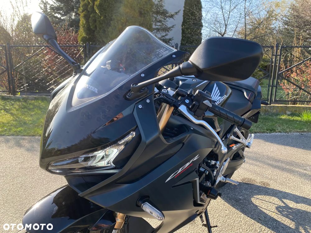 Honda CBR - 19