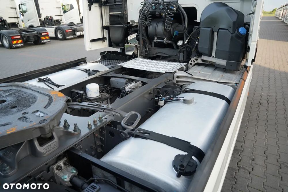 Volvo FH 500 / I-SHIFT / 2019 / 2 ZBIORNIKI 1500 L / - 17