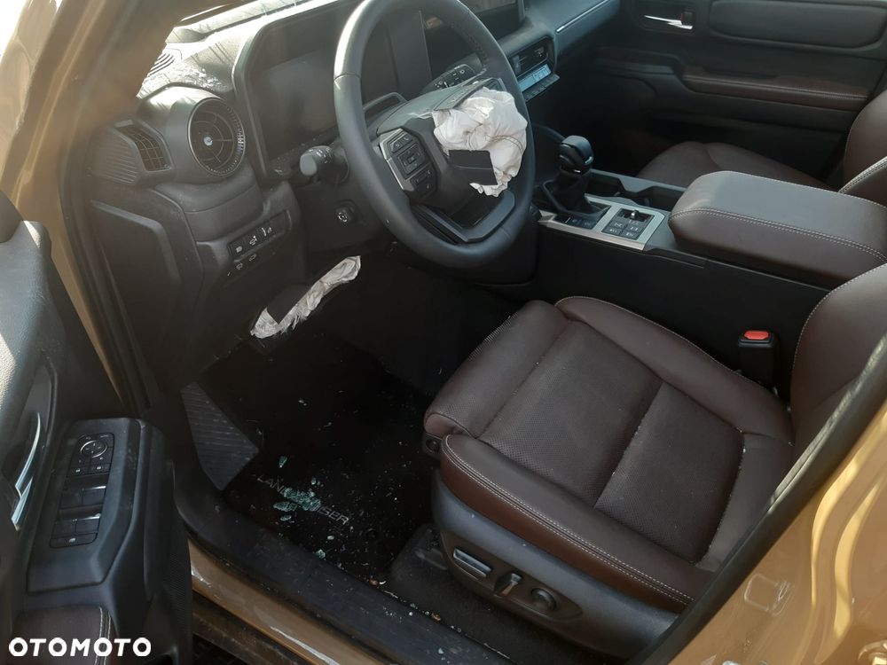 Toyota Land Cruiser LC 2.8 D-4D Prestige - 11