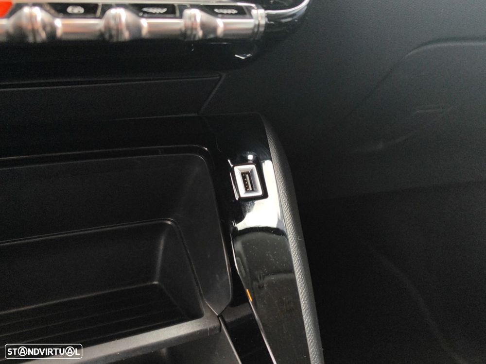 Peugeot 208 1.2 PureTech Active - 31