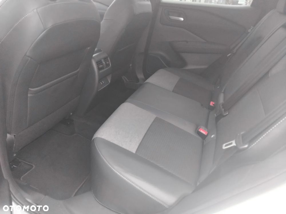 Nissan Qashqai 1.3 DIG-T MHEV N-Connecta Xtronic - 6