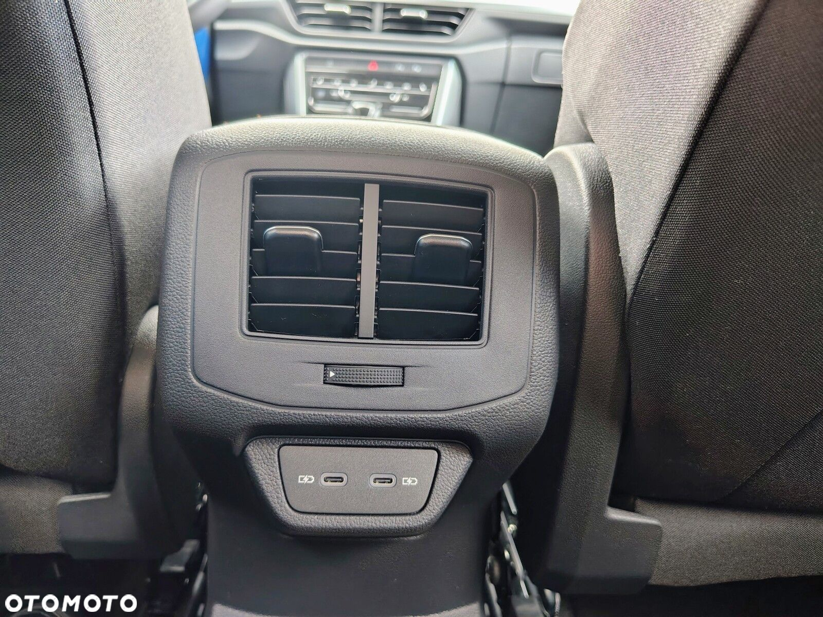 Volkswagen T-Roc - 20