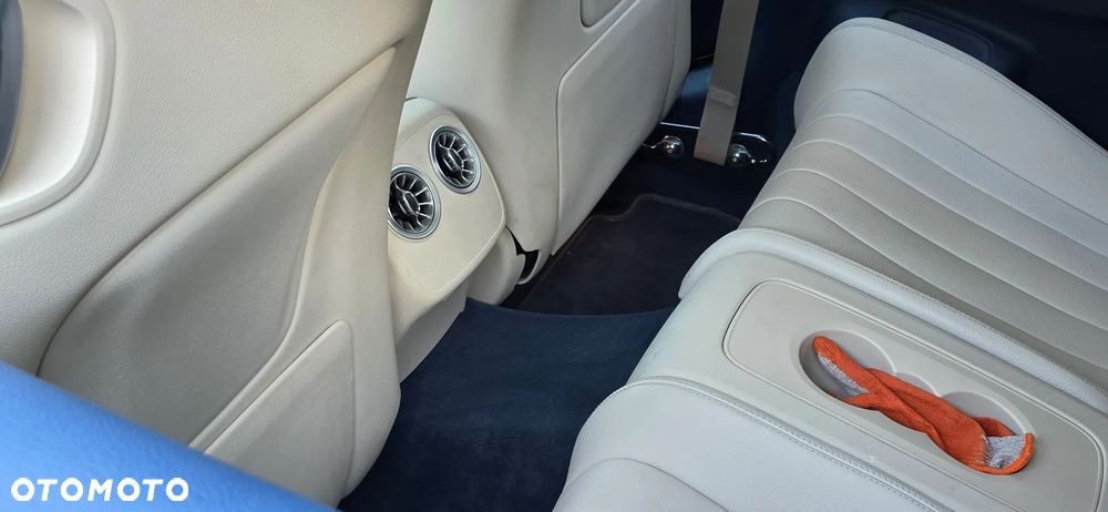 Mercedes-Benz Klasa E 400 4-Matic 9G-TRONIC - 21