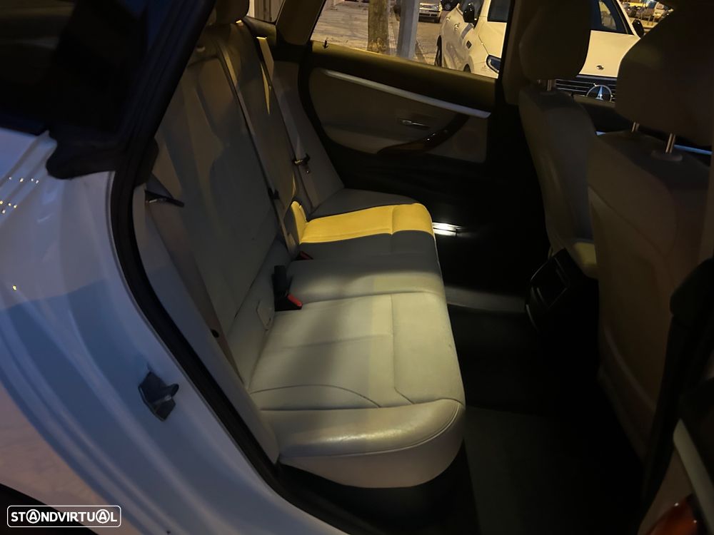 BMW 318 Gran Turismo d Aut. Luxury Line - 28