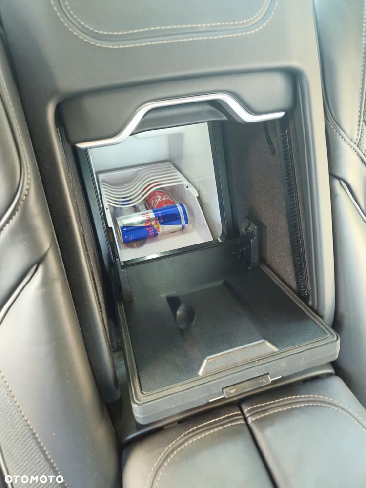 BMW Seria 7 750Li xDrive - 13