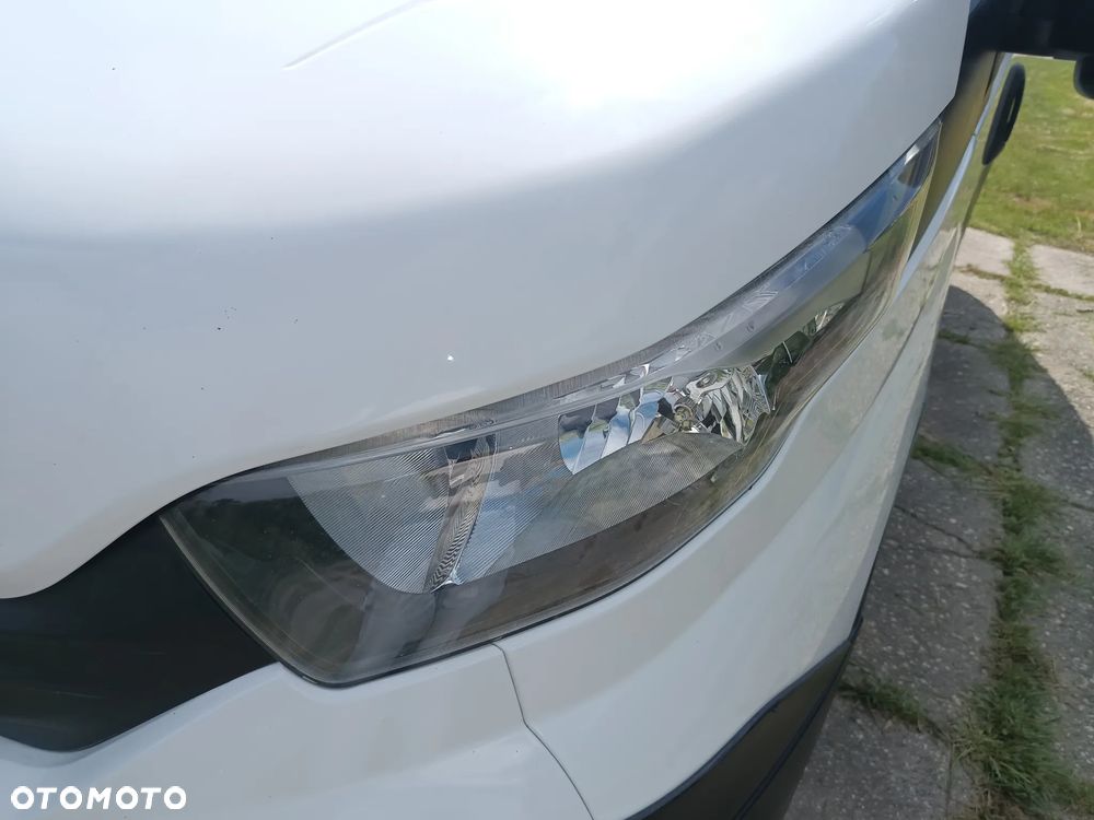 Iveco Daily L1H1 2.3 diesel 116 kM, automat 2019 rok EURO 6! WEBASTO, czujniki parkowania, sprowadzony ze Szwecji- NISKI ORGINALNY PRZEBIEG 146tyś. - 24