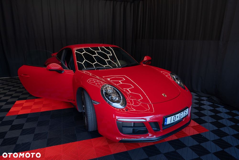 Porsche 911 Carrera GTS PDK - 1