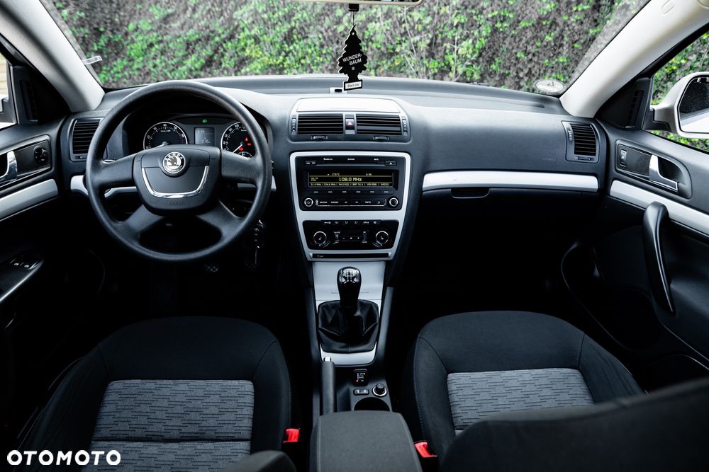 Skoda Octavia 1.6 - 27
