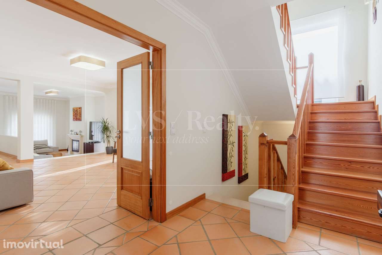 Moradia T5 Isolada com Piscina e Vista Desafogada - Gradil (Mafra) - Grande imagem: 4/30