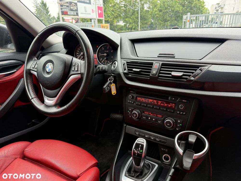 BMW X1 xDrive18d - 26