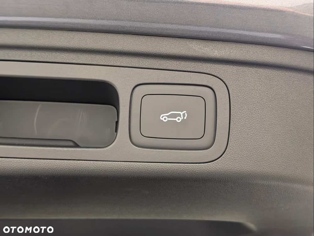 MG HS 1.5 T-GDI Exclusive DCT - 11