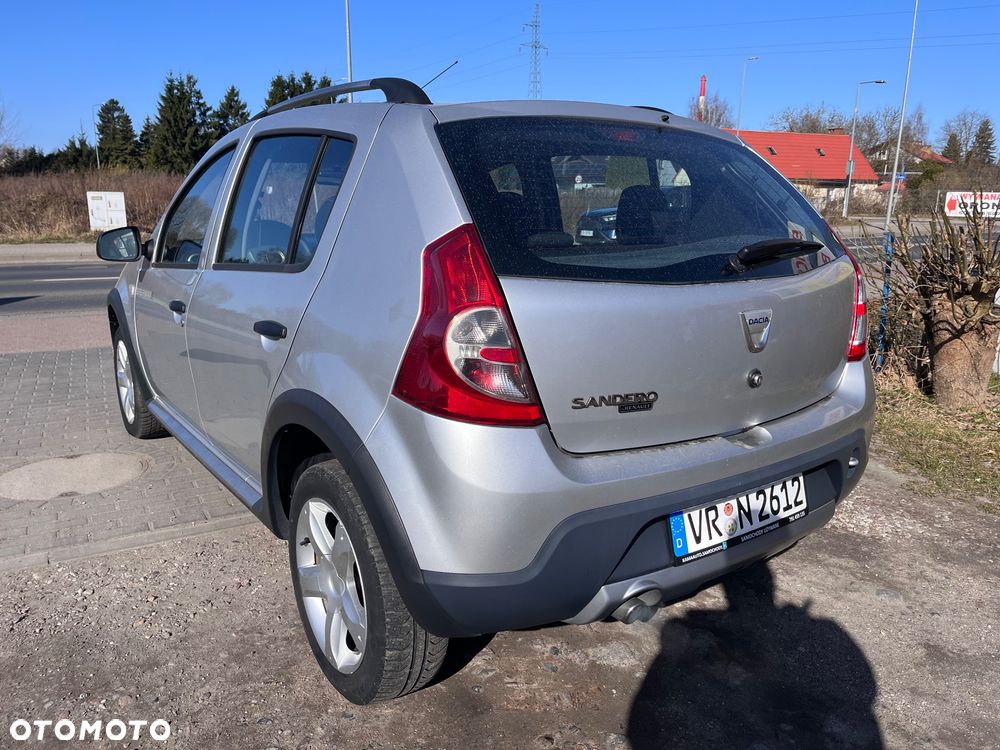 Dacia Sandero 1.6 MPI Stepway - 4