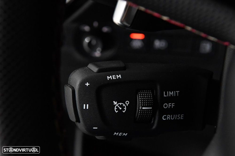 DS DS7 Crossback - 20