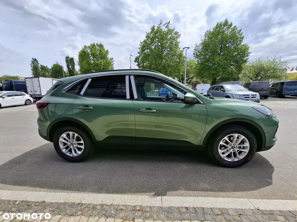 Ford Kuga 1.5 EcoBoost FWD Titanium - 4