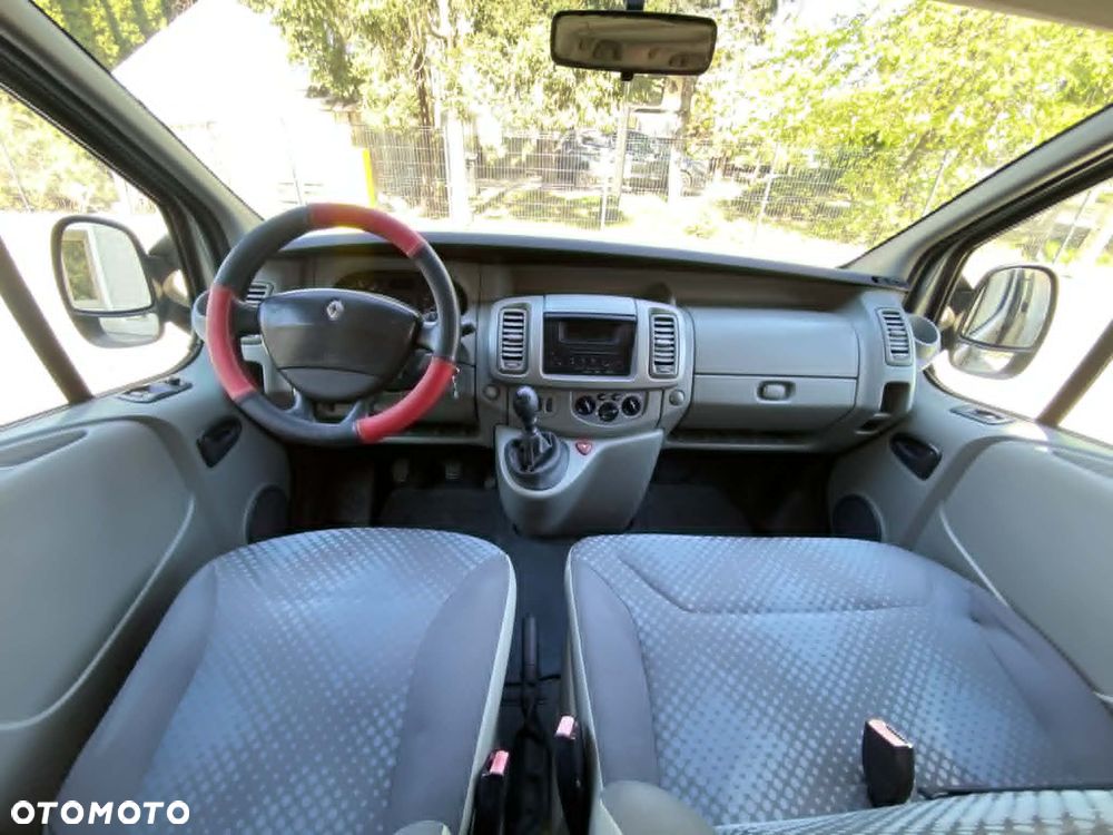 Renault Trafic - 8