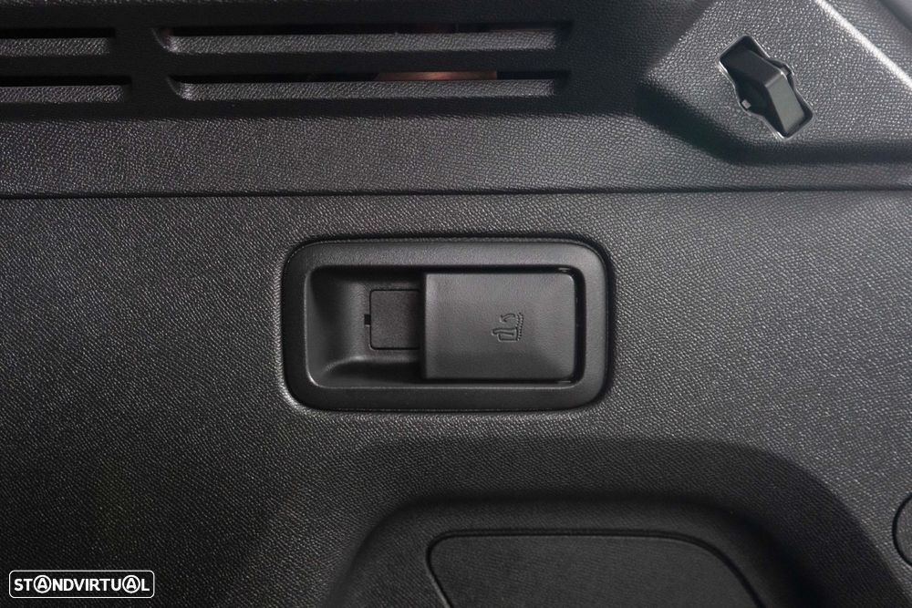 Peugeot 3008 1.6 Hybrid GT e-EAT8 - 15