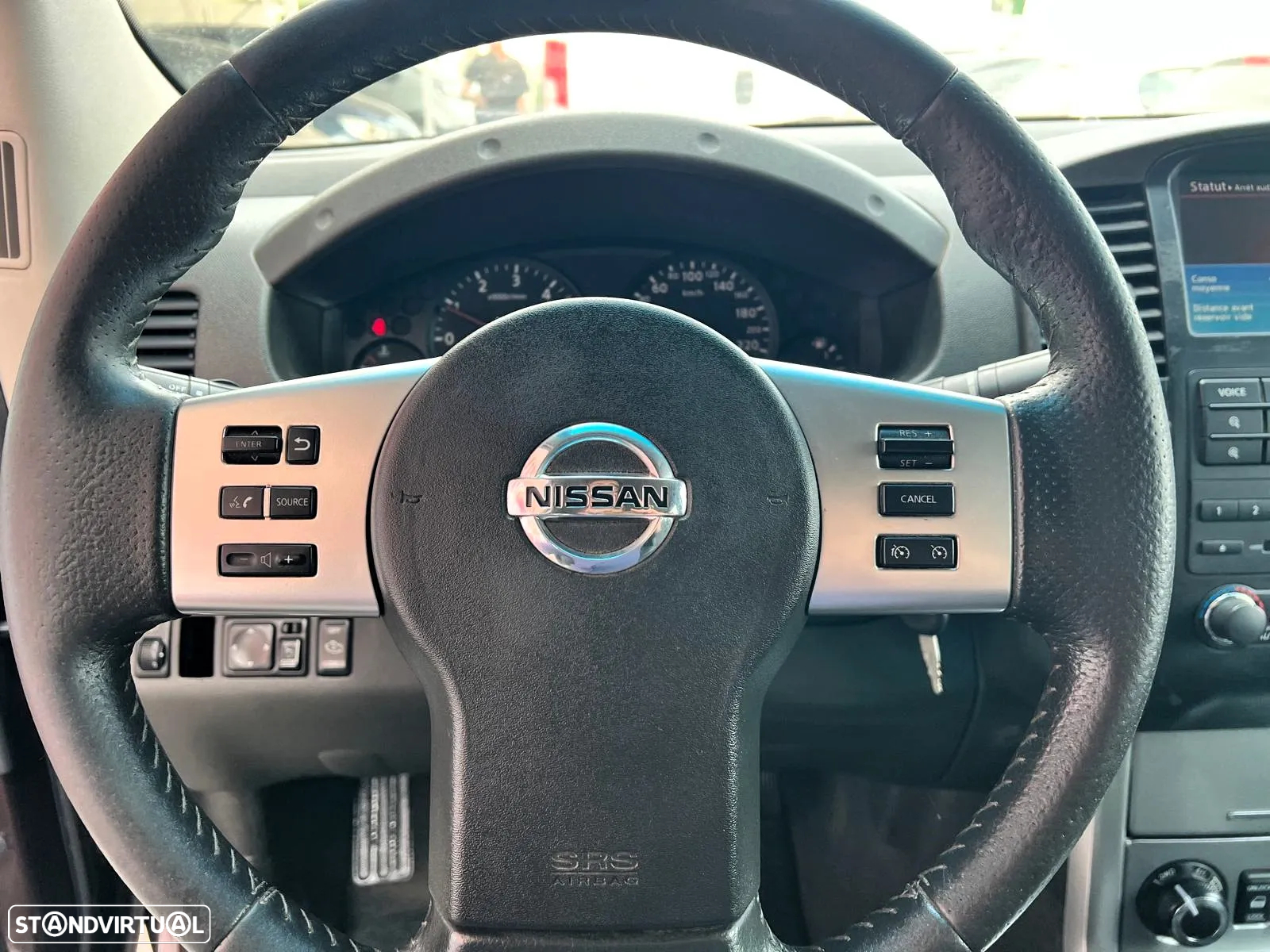 Nissan Navara 2.5 dCi CD LE Hi-Tech +P.Premium 4WD - 7
