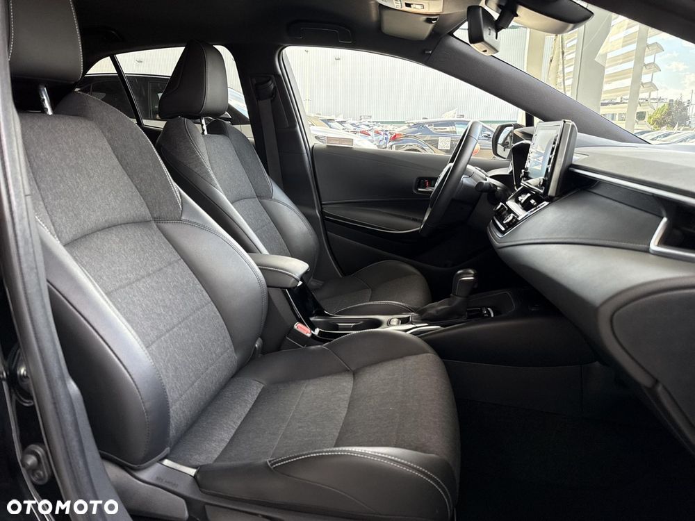 Toyota Corolla 1.8 Hybrid Comfort - 9